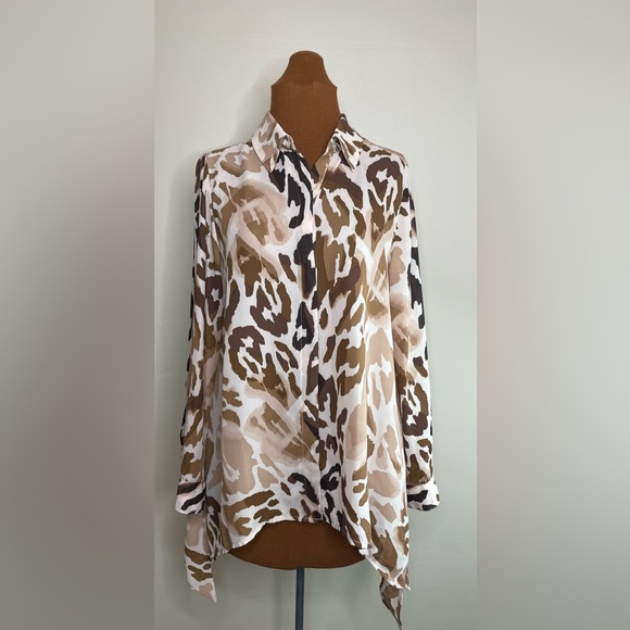 Chico's Animal Print Flowy Tunic Shirt Long Sleeve Tan Brown Asymmetrical Small - Picture 1 of 9